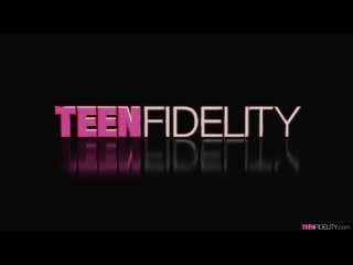 teenfidelity kloe love teen